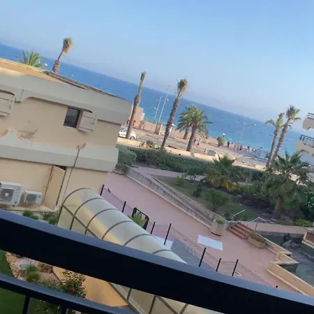 Super T2 Pour 4 Personnes Les Pieds Dans L Eau A Lägenhet Fréjus